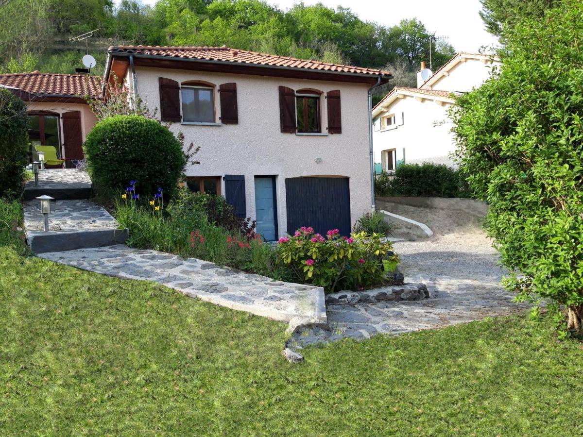 La Meizou, Gite - Chambres D Hotes A Champeix Exterior photo
